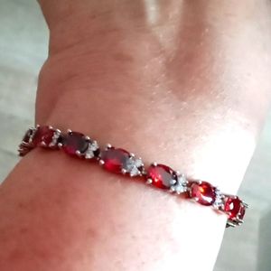 BEAUTIFUL CHERRY RED AND DIAMOND WHITE CUBIC ZIRCONIUM (CZ) BRACELET